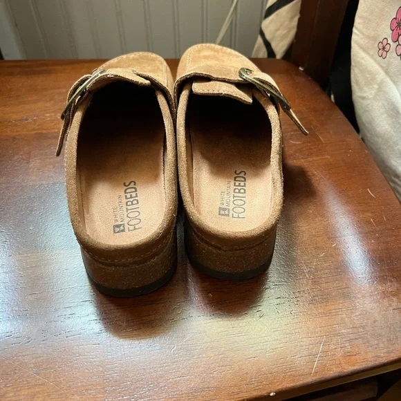NWOT White Mountain Suede Bueno Clog - Size 6, No Box - Picture 3 of 6
